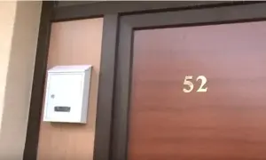 Jak zamontować skrzynkę na listy na elewacji - uniknij najczęstszych błędów!