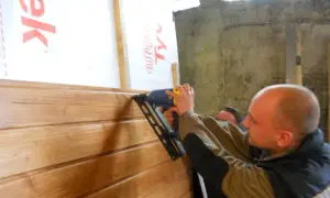 Jaka gwoździarka do boazerii? Kluczowe informacje i porady na zakup