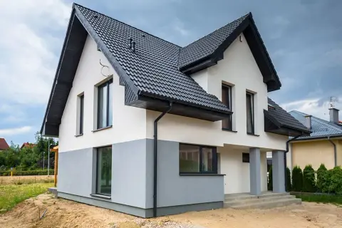 Jak dobrać kolor elewacji do domu, by zachwycał i harmonizował z otoczeniem?