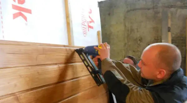 Jaka gwoździarka do boazerii? Kluczowe informacje i porady na zakup